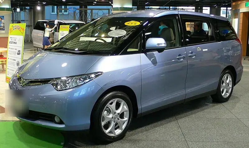 Toyota Estima XR50