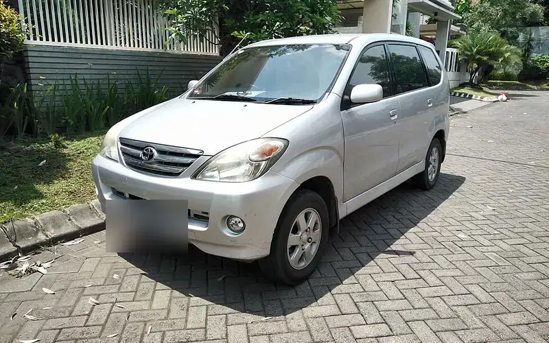 Toyota Avanza F600