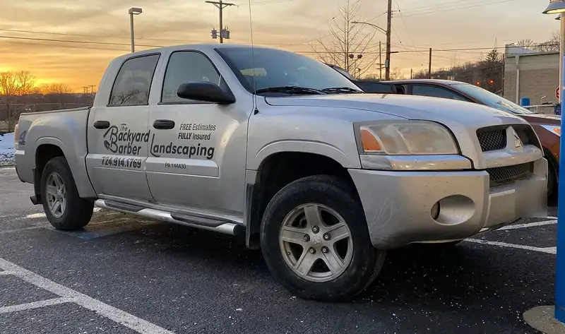 Mitsubishi Raider LS (2005-2009)