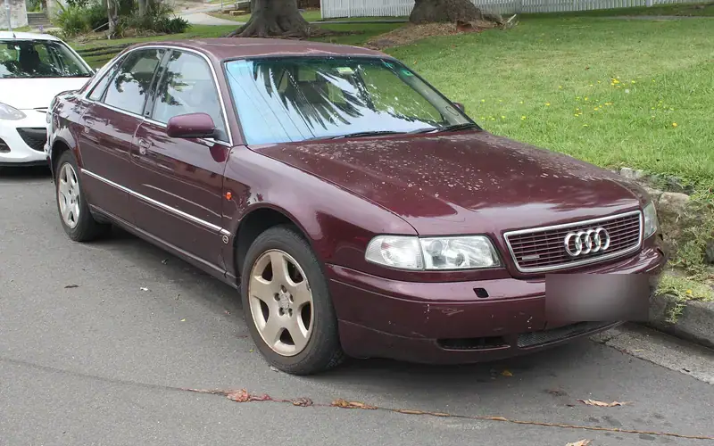 Audi A8 D2 4D (1994-2002)