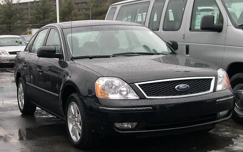 Ford Five Hundred 1 (2005-2007)