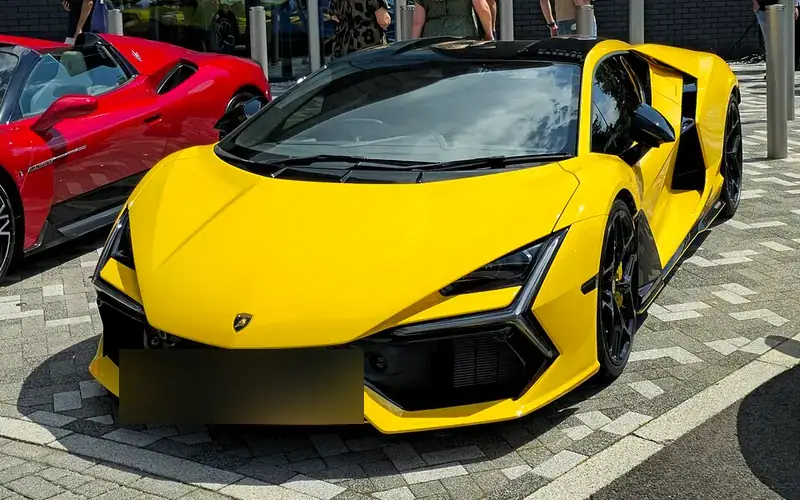 Lamborghini Revuelto Revuelto (2023-XXXX)