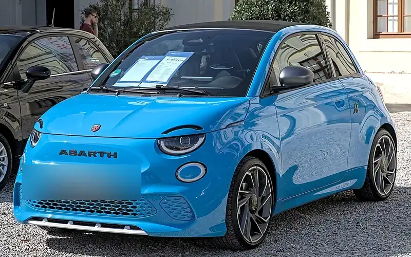 Abarth 500e 332 (2023-XXXX)